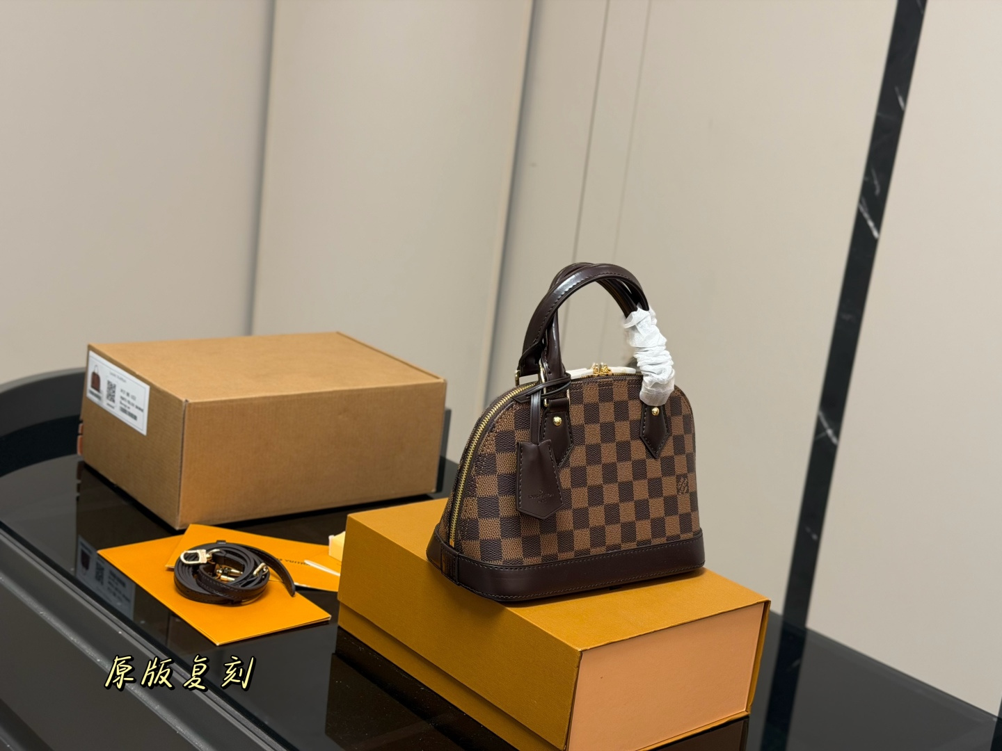 LV Monogram Handbag 28